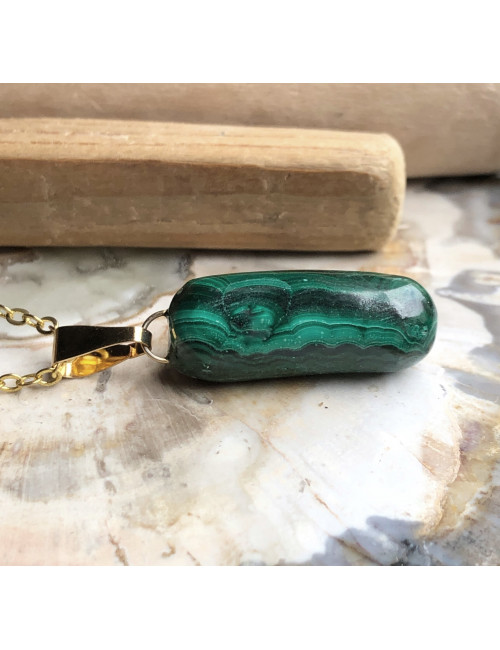 Favorise l’expression des sentiments, la reconstruction et la renaissance en libérant les émotions retenues.