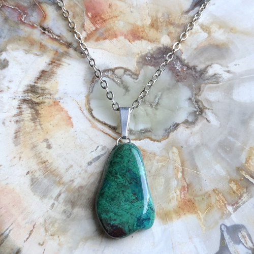 Chrysocolle, Pendentif sur chaîne