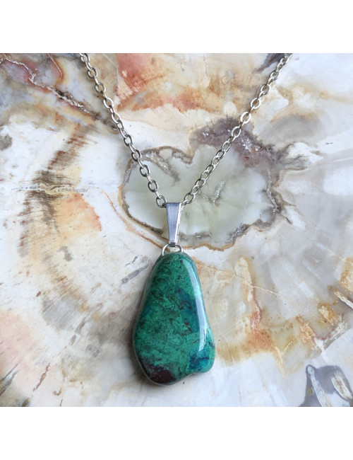 Chrysocolle, Pendentif sur chaîne