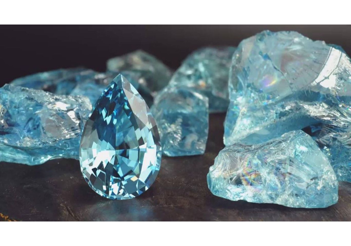 L'Aigue-Marine : propriétés magiques, couleurs, prix