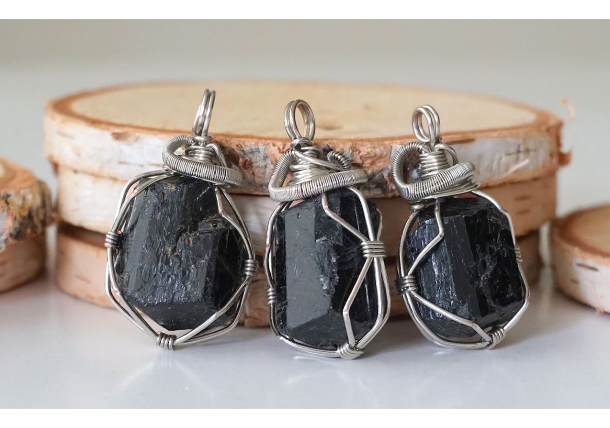 La Tourmaline noire, attention danger ? Vertus, signification et rechargement