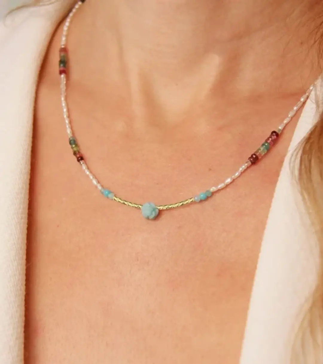 collier en pierre fine